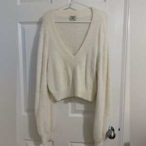 Aritzia Sunday Best Cream V-Neck Sweater